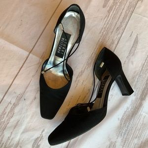 VINTAGE STUART WEITZMAN EVENING HEELS BLACK SHOES